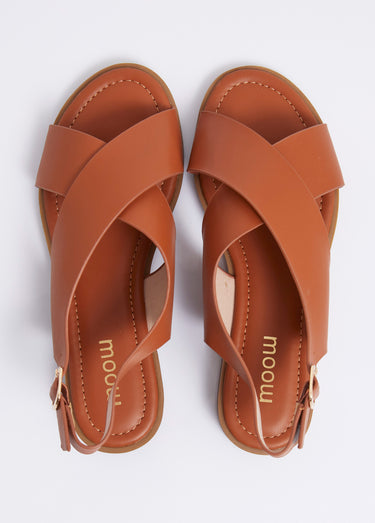 Sandales plates avec brides croisées Camel