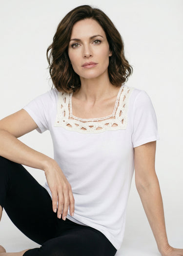 T-shirt long évasé col carré effet brodé Blanc