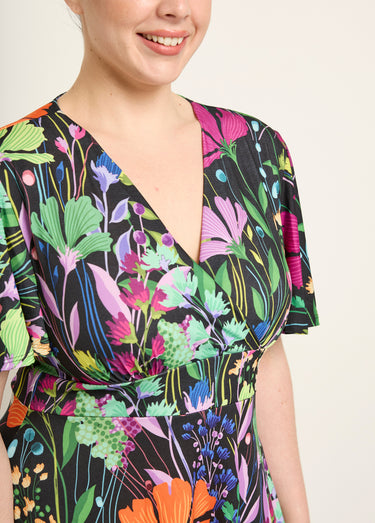 Robe courte fluide manches papillon, fleuri Imprime Fond Noir