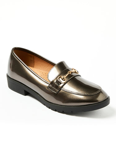 Mocassins vernis avec mors métal Gris