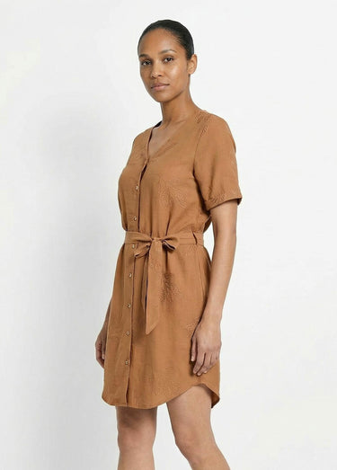 Robe chemisier col V, brodée feuillage Camel
