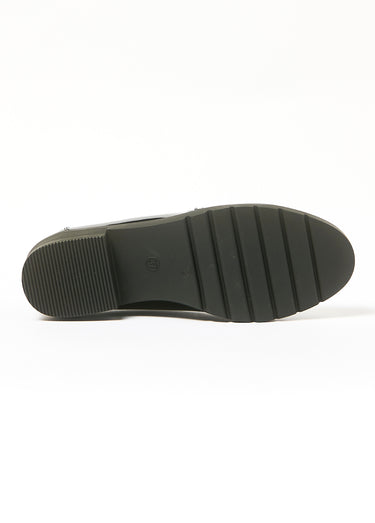 Mocassins vernis avec semelle crantée Noir