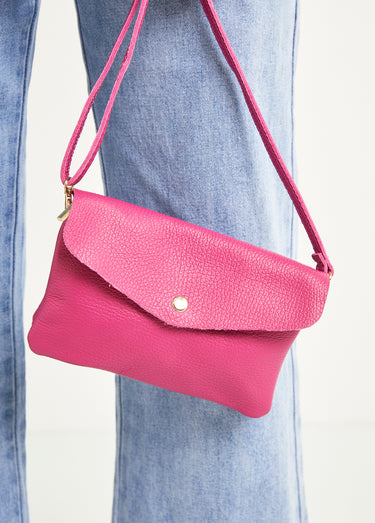 Sac pochette bandoulière cuir grainé Magenta Fuchsia
