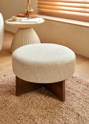 Grand pouf en bouclette, piètement bois Blanc