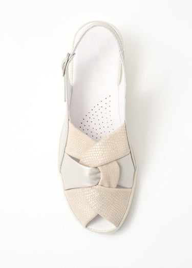 Sandales ouvertes cuir largeur confort Argente