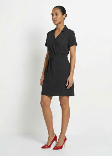 Robe col V manches courtes, Essentiel Noir