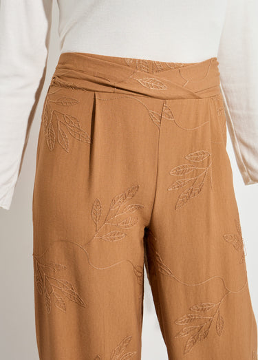 Pantalon large élastiqué brodé feuillage Camel