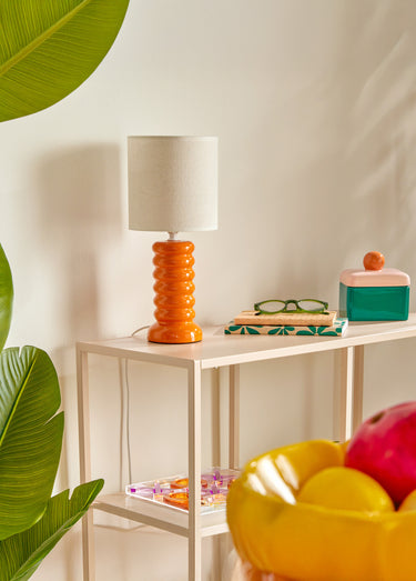 Lampe avec pied céramique ondulé Orange