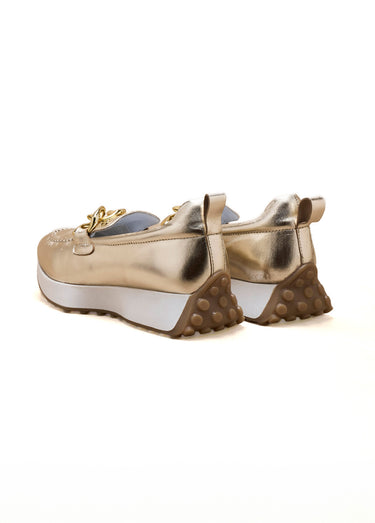 Mocassins en cuir compensés patte métal Dore