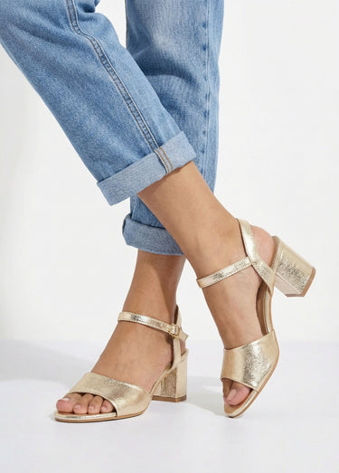 Sandales chic en simili cuir ou suédine Dore
