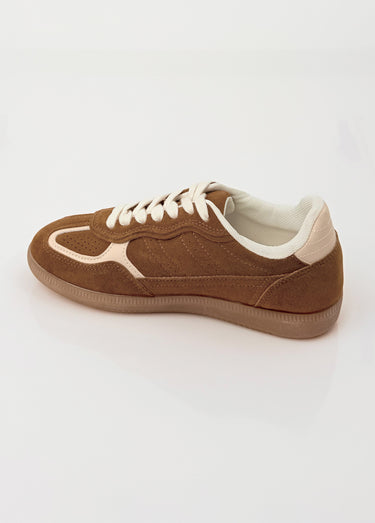 Sneakers simili cuir lisse et suédé Camel