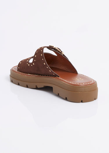 Mules brides cloutées, semelle crantée Marron