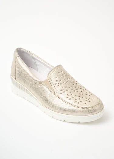 Mocassins grande largeur cuir brillant Dore