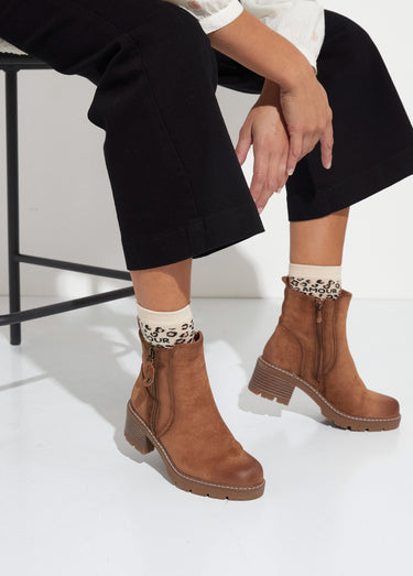 Boots zippées à talon, bout effet used Camel