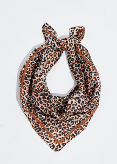 Foulard carré tendance motif léopard Leopard