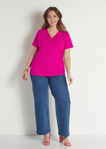 T-shirt col V ajouré brodé Fuchsia