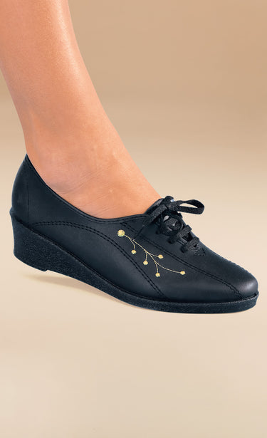 Derbies à lacets compensés en cuir brodé Noir