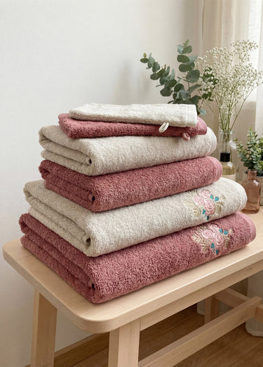 Un colis linge de maison de la marque Bouchara en cadeau dès 49€ d'achats.