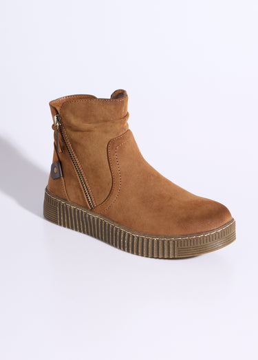 Boots suédées avec semelle compensée Camel