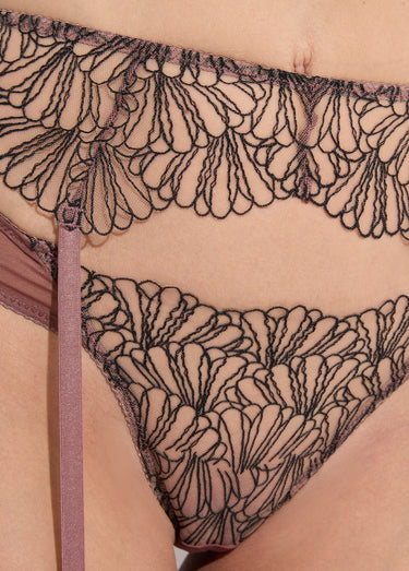 Ensemble 3 pièces fleur porte-jarretelles Vieux Rose