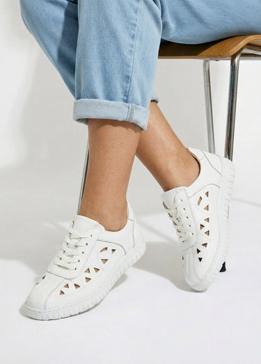 Derbies à lacets cuir largeur confort perforées Blanc