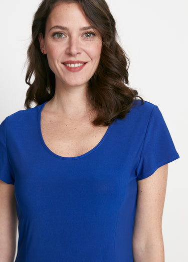 Robe courte galbée évasée Bleu