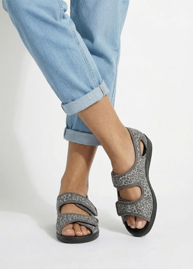 Sandales vegan largeur confort Gris