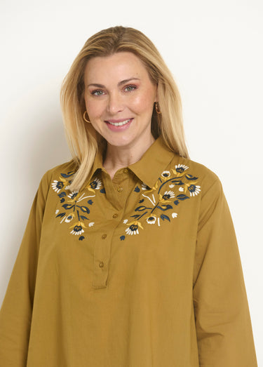 Robe housse manches 3/4 broderies colorées Noisette
