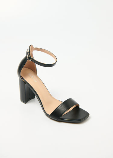 Sandales talon haut bout carré à brides Noir