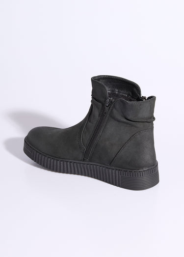 Boots suédées avec semelle compensée Noir