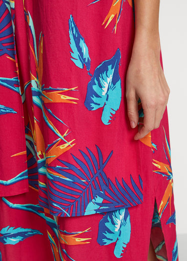 Robe mi-longue sans manches motif végétal Fond Framboise