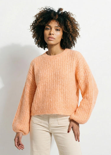 Pull maille loose, manches bouffantes Peche