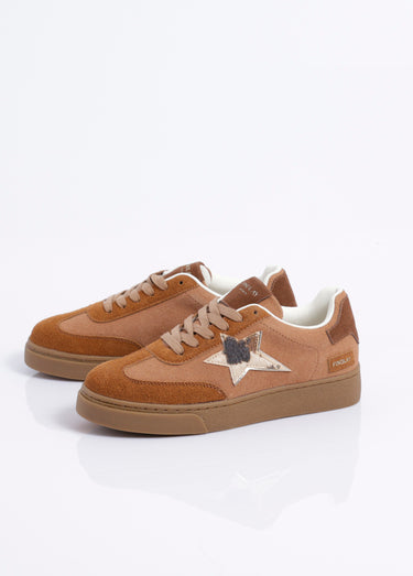 Sneakers en suédine détail fourrure Camel