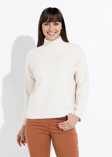 Pull col montant en maille duveteuse Beige