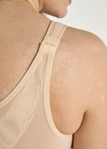 Soutien-gorge sans armatures ouvert devant Peau