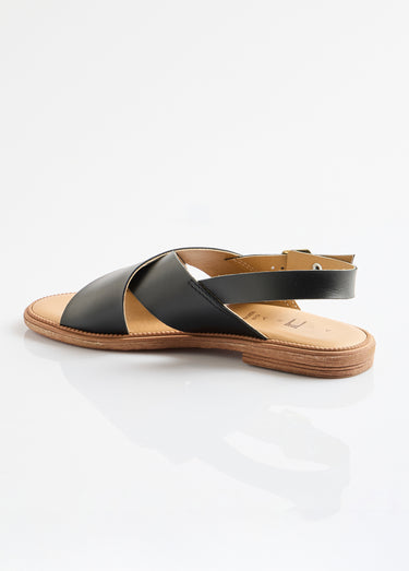 Sandales plates brides croisées Noir