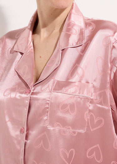 Pyjama long satin avec coeurs imprimés Rose