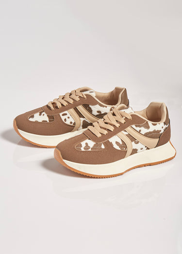 Baskets fantaisie avec détails tachetés Imprime Vache