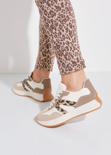 Baskets joggers à semelle compensée Leopard