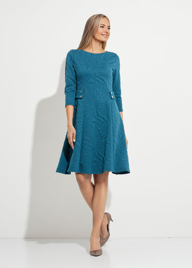Robe courte galbée jacquard reliefé Bleu Canard