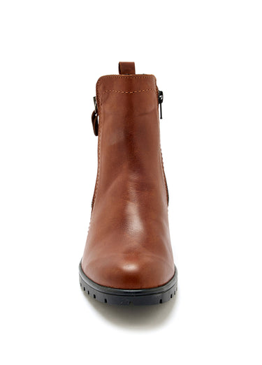 Boots cuir, talon large et bout amande Marron
