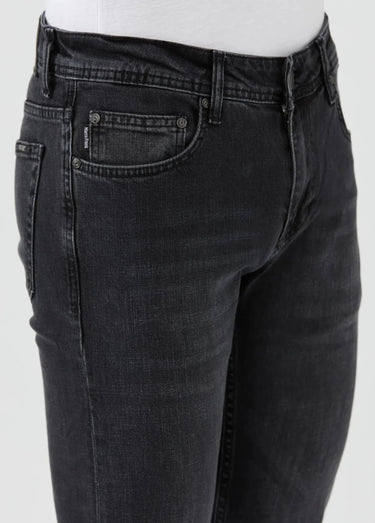 Jean 5 poches en denim, coupe fittée Noir