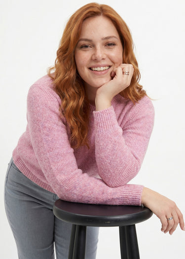 Pull chaud côtelé avec laine et fibres recyclées Rose