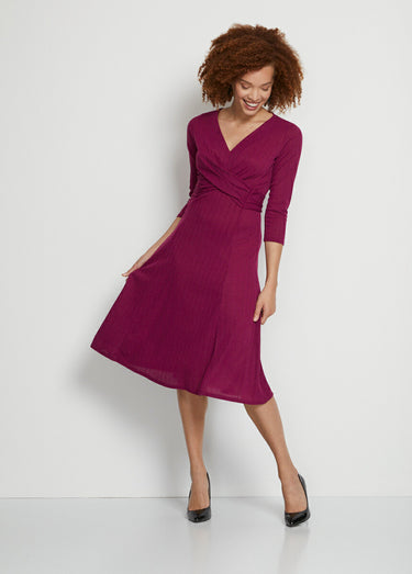 Robe courte cache-coeur en maille Prune