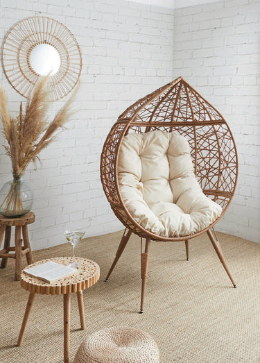 Fauteuil en osier avec structure oeuf Beige