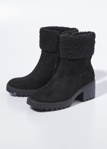 Boots suédine à talon, revers fourrure Noir