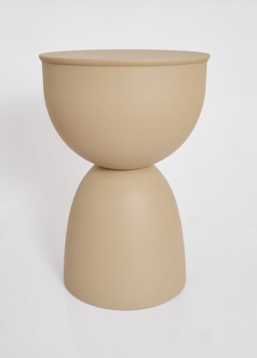 Table d'appoint en métal, forme arrondie Sable