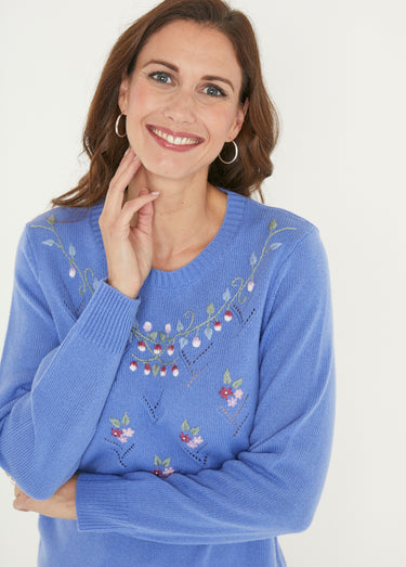 Pull doux uni brodé ajouré col rond Bleu