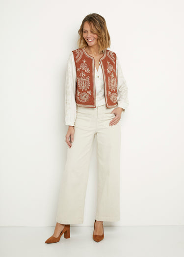 Gilet sans manches brodé style scandinave Paprika