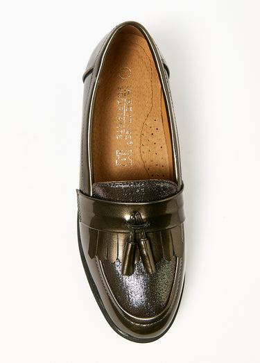 Mocassins à gland vernis semelle crantée Gris